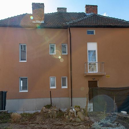 Navial Hotel Gabrovo Luaran gambar