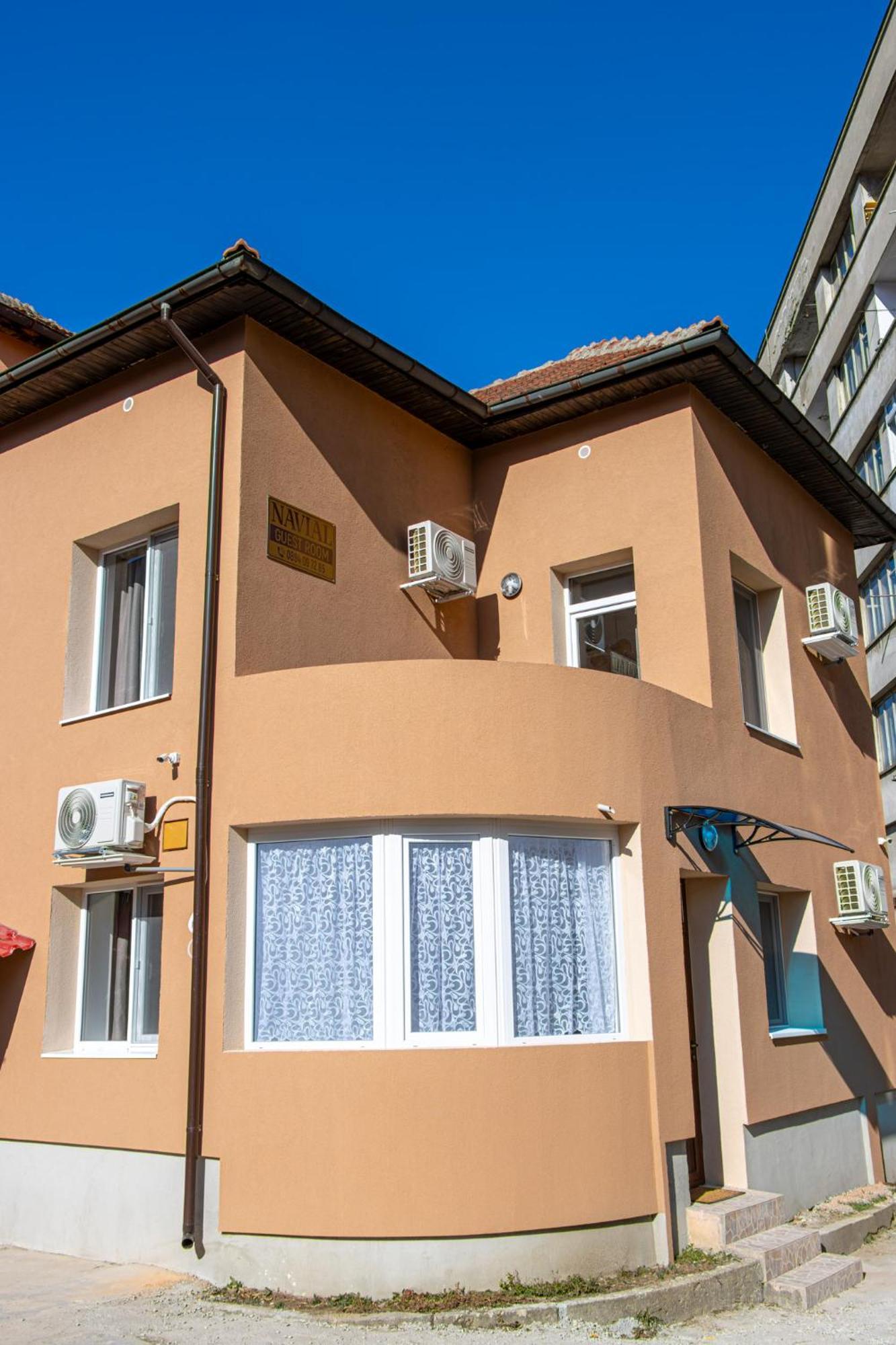 Navial Hotel Gabrovo Luaran gambar